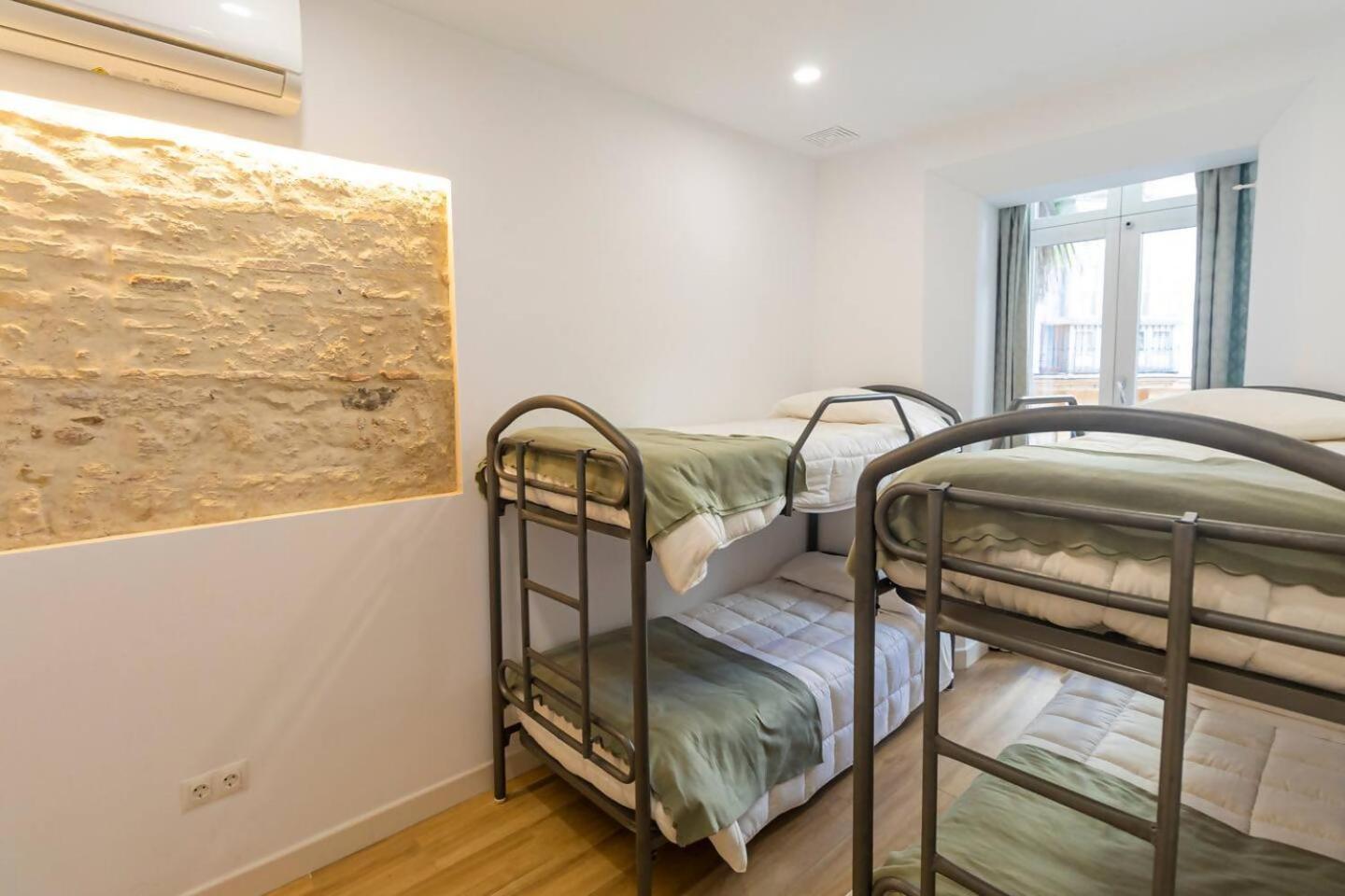 Apartamentos La Cruz Verde 카디스 객실 사진