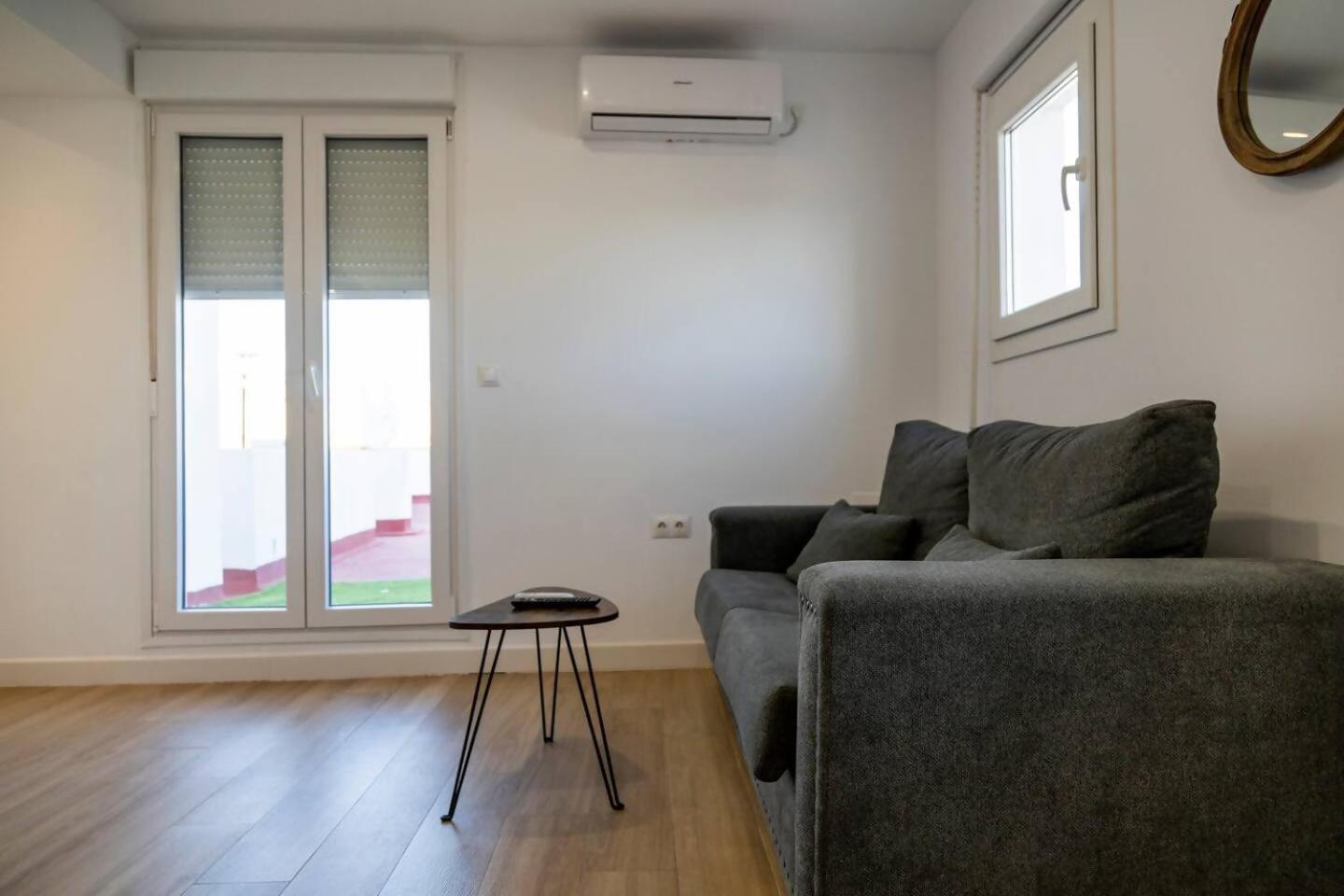 Apartamentos La Cruz Verde 카디스 객실 사진