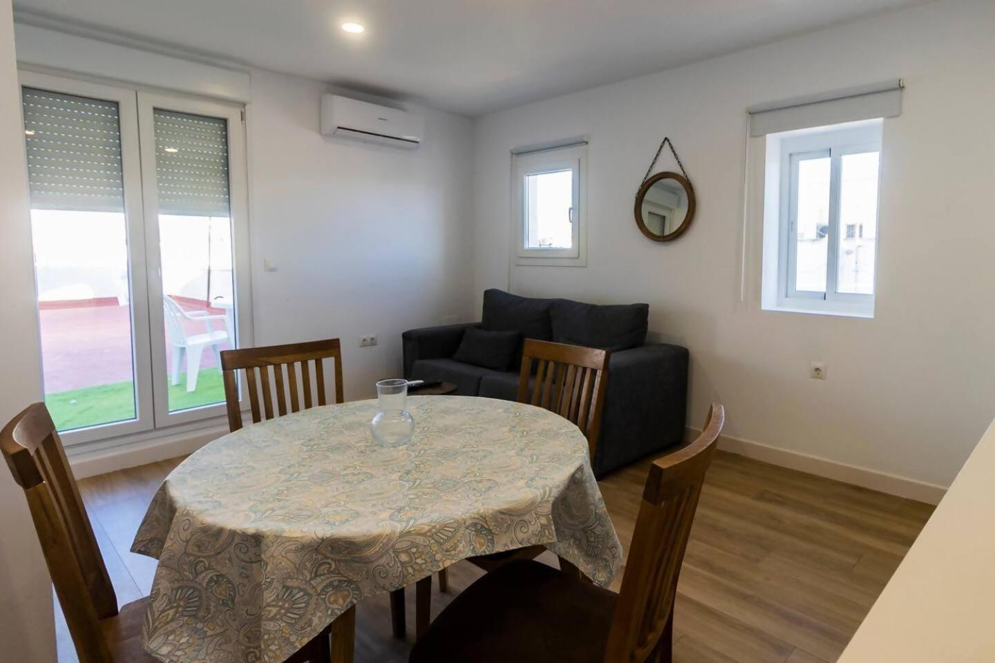 Apartamentos La Cruz Verde 카디스 객실 사진